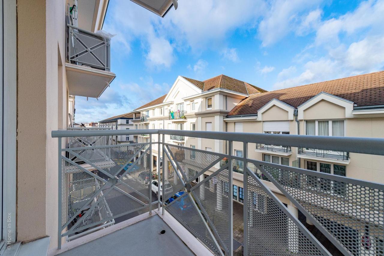 Magnifique Appartement Proche Gare - 8Min Disney Bussy-Saint-Georges Dış mekan fotoğraf